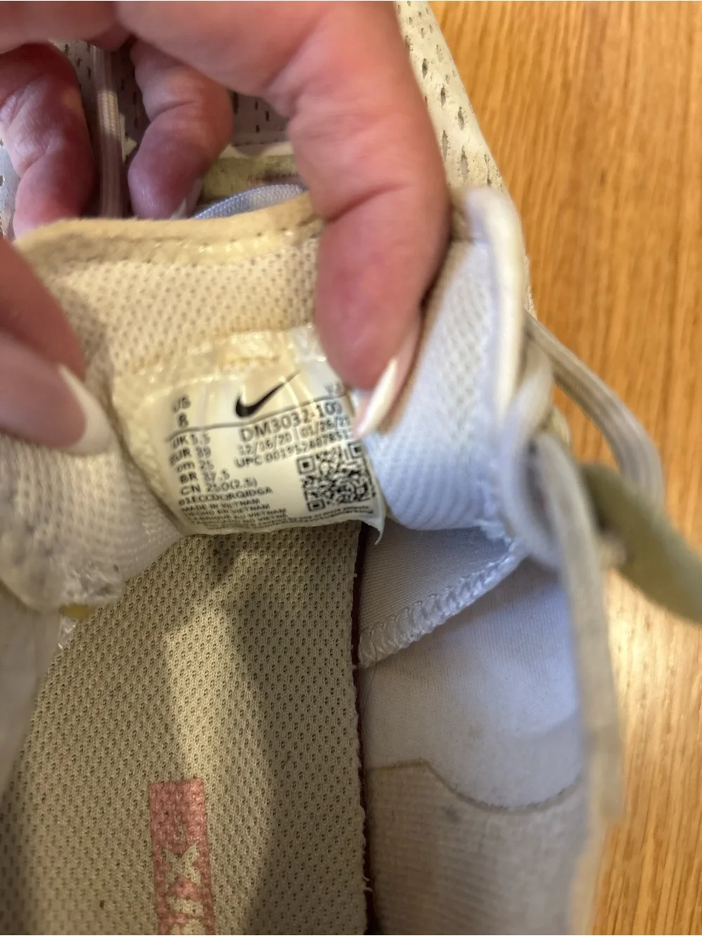 Nike React Vision Sneakers Cream Ivory Pastel‎ Running Shoes Women’s Size 8